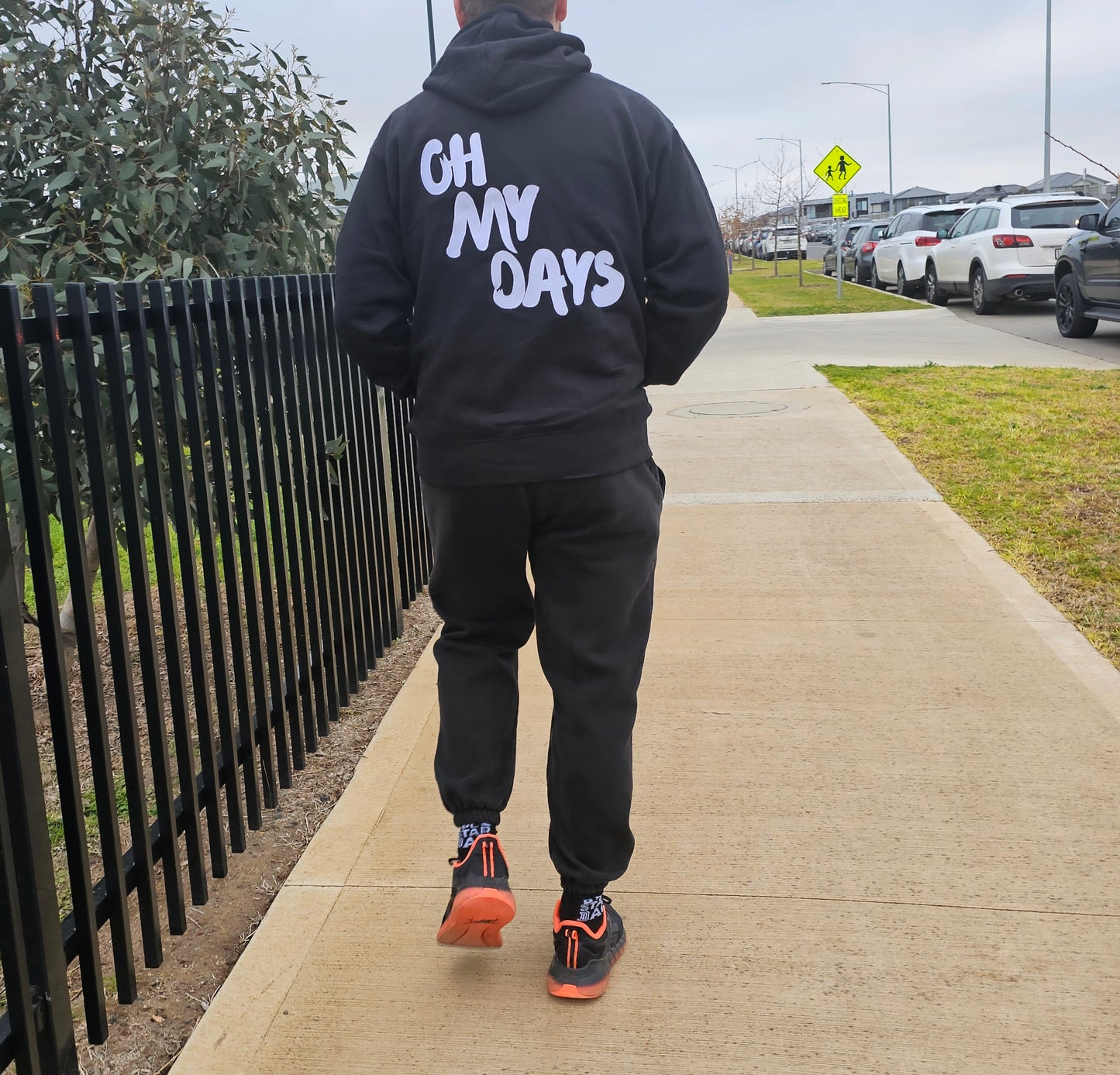 Oh My Days Hoodie – Everyday Comfort, Streetwear Edge